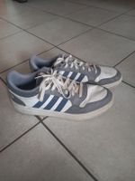 Adidas Turnschuhe Grösse 45 1/3