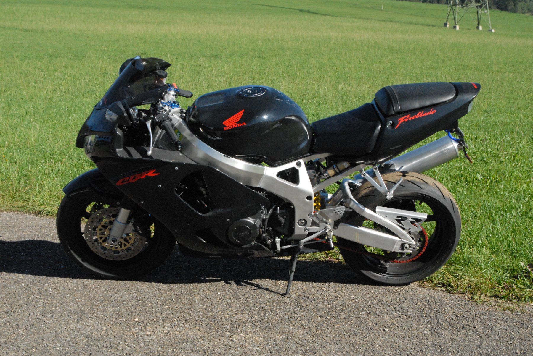 Honda Strada: HONDA CBR 900RR – Usato da La Chaux-de-Fonds venduto da lus_s58j
