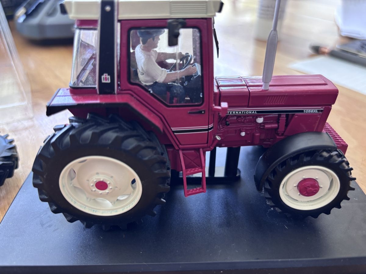 Traktoren: Replicagri International 1056XL – Neu (gemäss Beschreibung) aus Courgenay von Mthunderball 2
