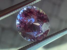 SPINEL violet / pink  oval  2.06cts  Sri Lanka
