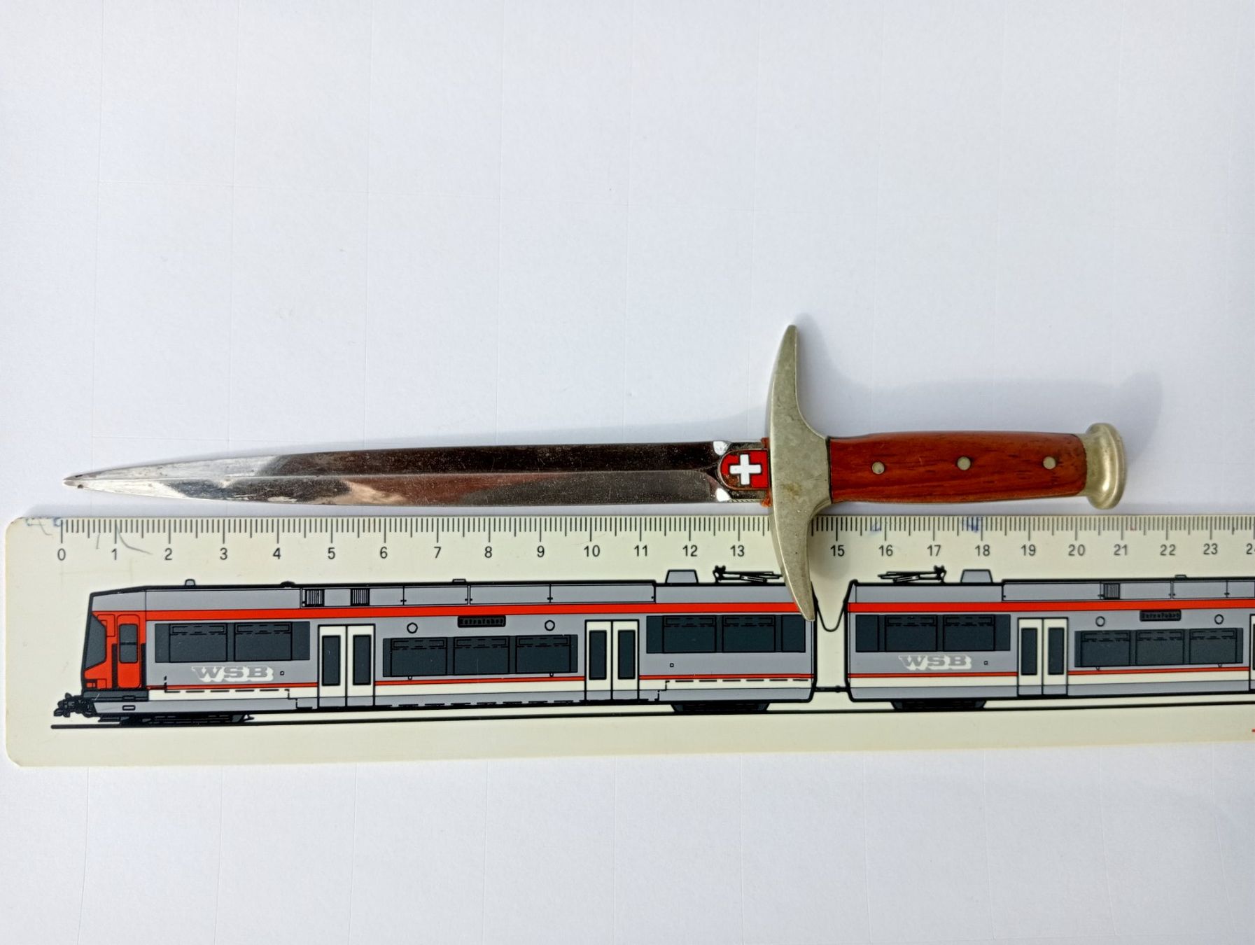Sonstiger Bürobedarf: Brieföffner "Schweizer Dolch mit Wappen" GES. Geschützt – Gebraucht aus Oberdorf BL von Barocki888 8
