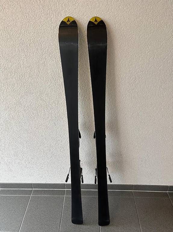 Sci: A vendre ski Enfant Atomic 140 cm – Usato da Marin-Epagnier venduto da Moi 1