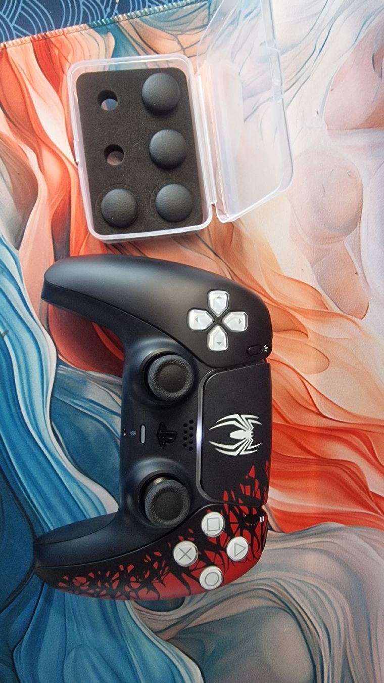 Sony Controller: Sony PlayStation 5 original spider man controller modded – Usato da Nyon venduto da PMargarido 1