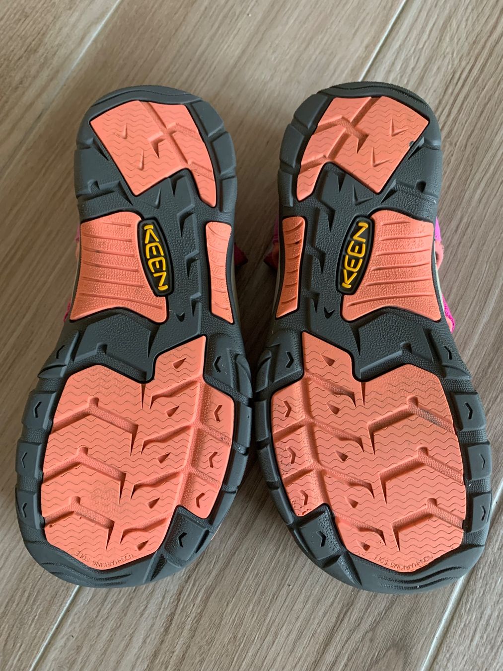 Keen Scarpe per ragazze: Keen Sandalen Gr. 38 pink – Usato da Rudolfstetten venduto da Joyw 2
