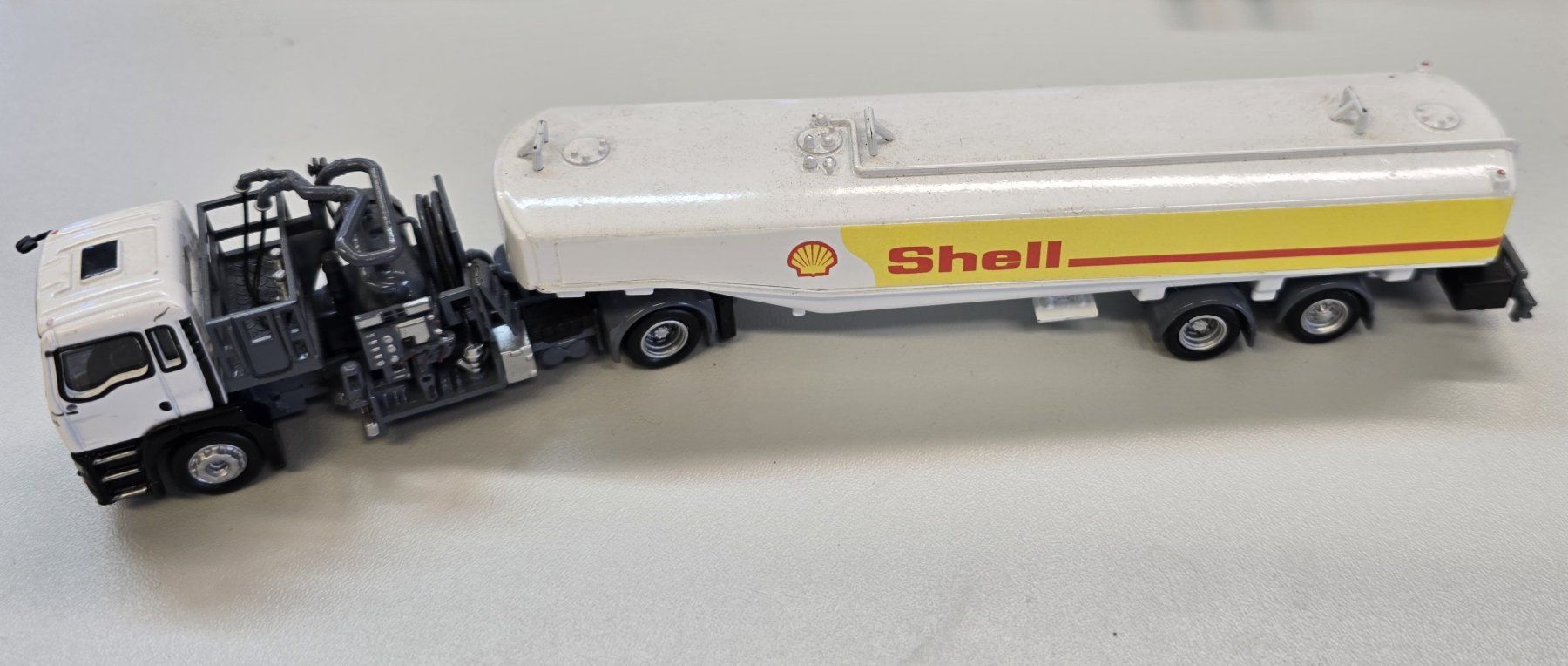Kits de montage: Stapler Modelle / Shell Tankwagen – D'occasion à Dietlikon par Dilara5 9