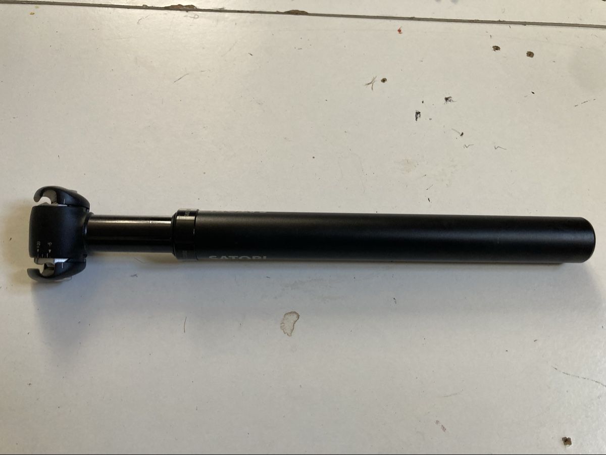 Pièces détachées: Satori Xopic 2 Sattelstütze  – Neuf (Voir description) à Zürich par 1beck5 1
