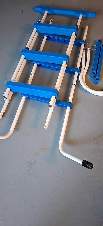 Scale: Poolleiter (gebraucht - ohne Verpackung) – Usato da Merenschwand venduto da Teggerspazi