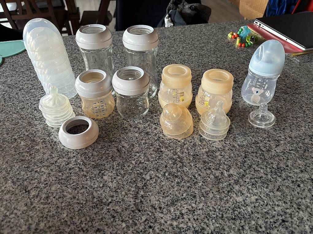Baby-Mahlzeiten: Biberon in vetro e plastica  – Gebraucht aus Robasacco von sil_cbl2 1