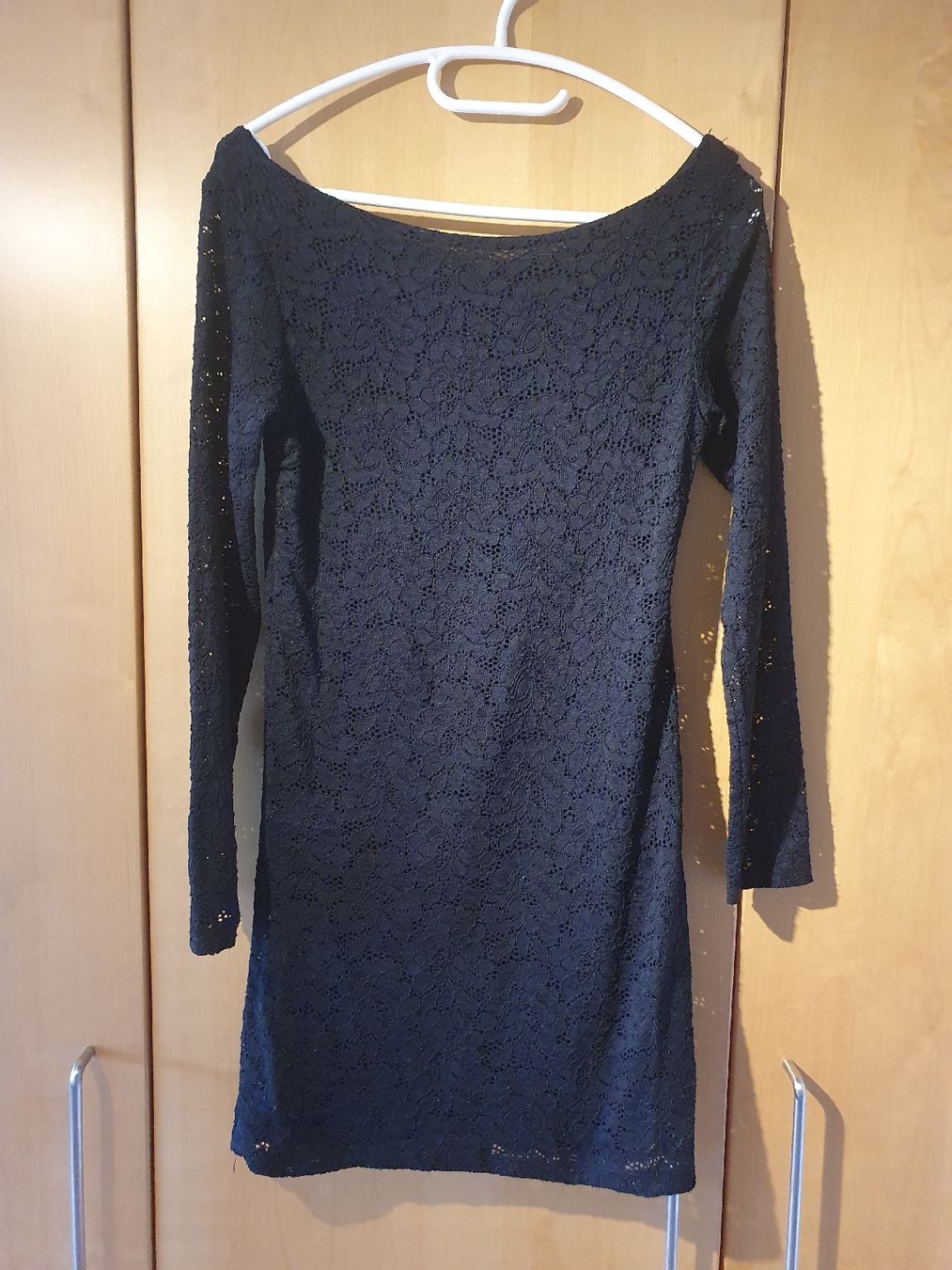 Vestiti: Schwarzes Spitzenkleid – Usato da Edlibach venduto da Piiismaker