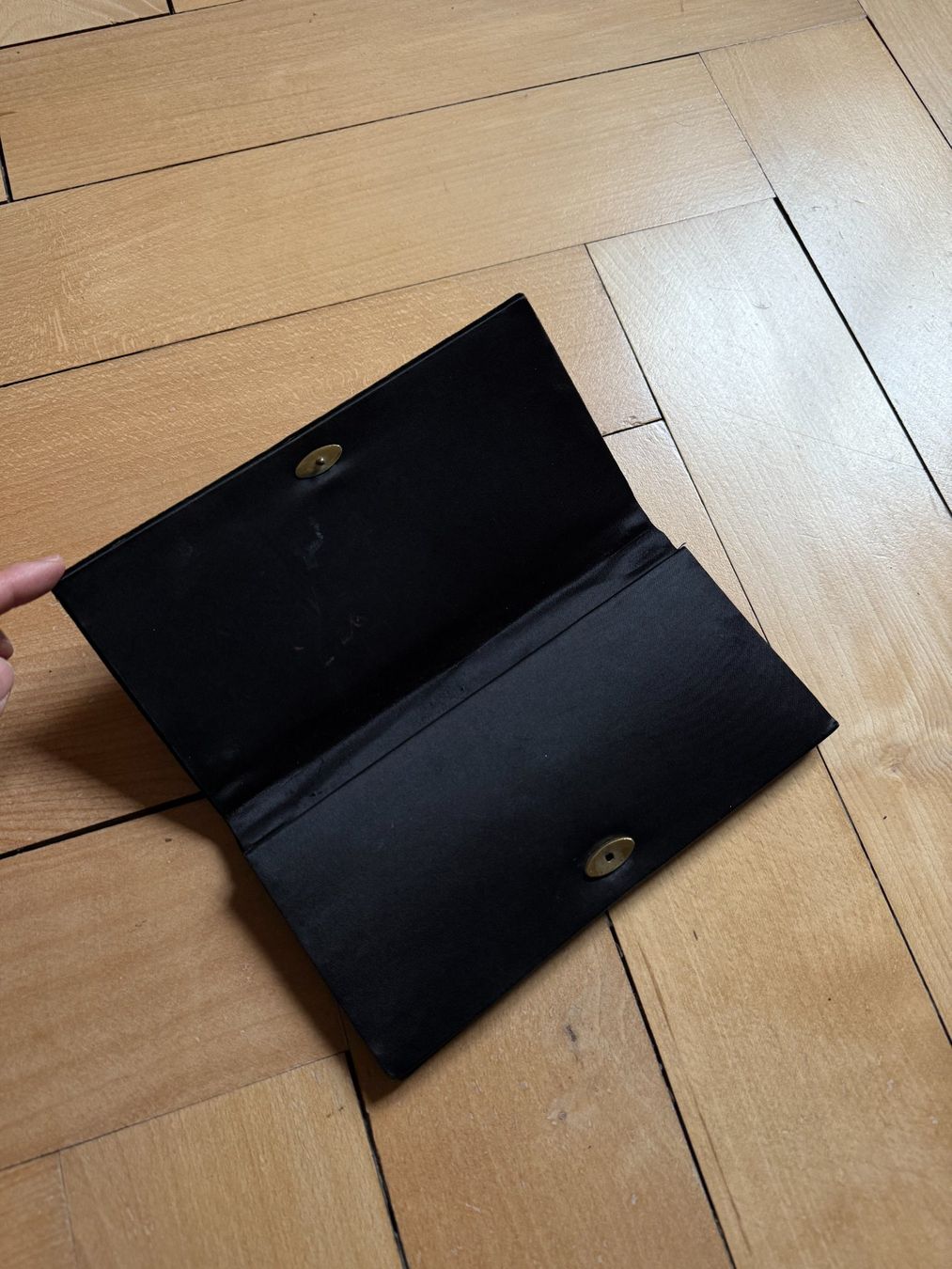 Borse da donna: Vintage Samt Clutch schwarz – Usato da Zürich venduto da Diazaio 2