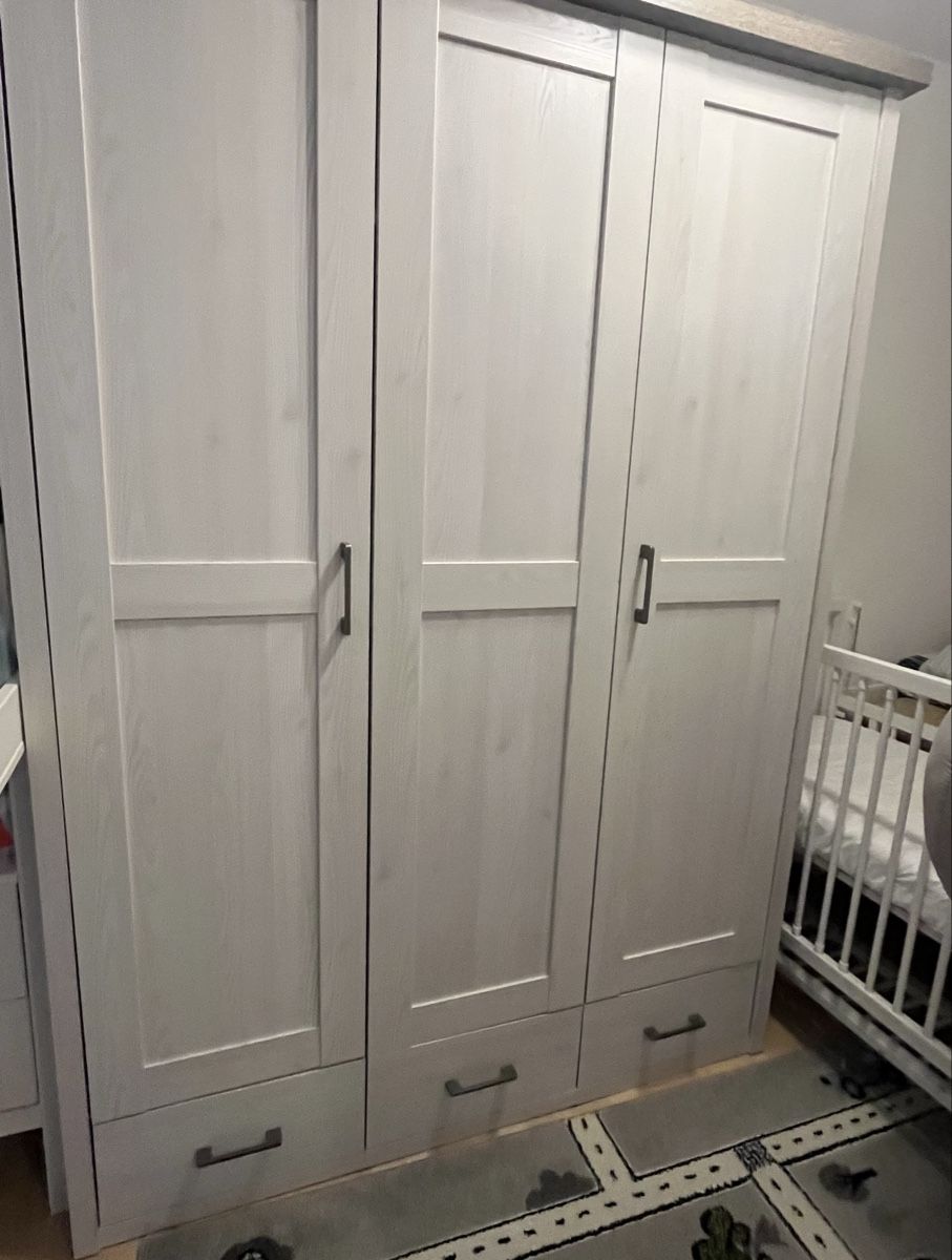 Armadi: Kinderkleiderschrank Landhausstil  – Usato da Zug venduto da amolution