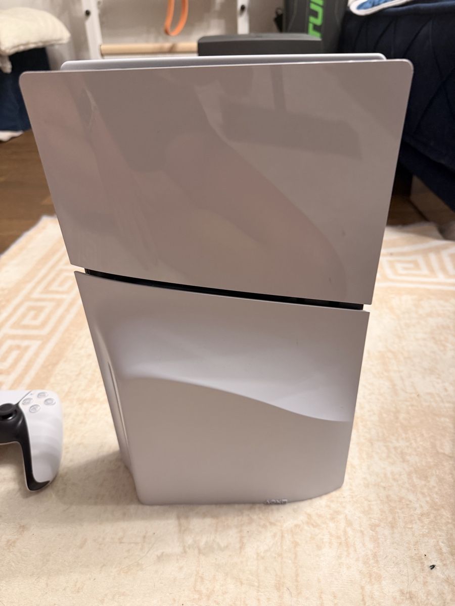 Sony Console: Sony PlayStation 5 Konsole mit Controller gebraucht – Nuovo (secondo la descrizione) da Kloten venduto da xhu_pmj7 4