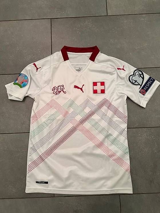 Canottiere & Pantaloni: Schweiz Nati Trikot – Usato da Wittenbach venduto da Arnold1503