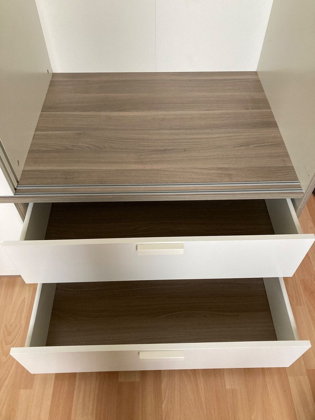 Ikea Armadi: Weisser Ikea Schrank – Usato da Zürich venduto da len_xx8f 5