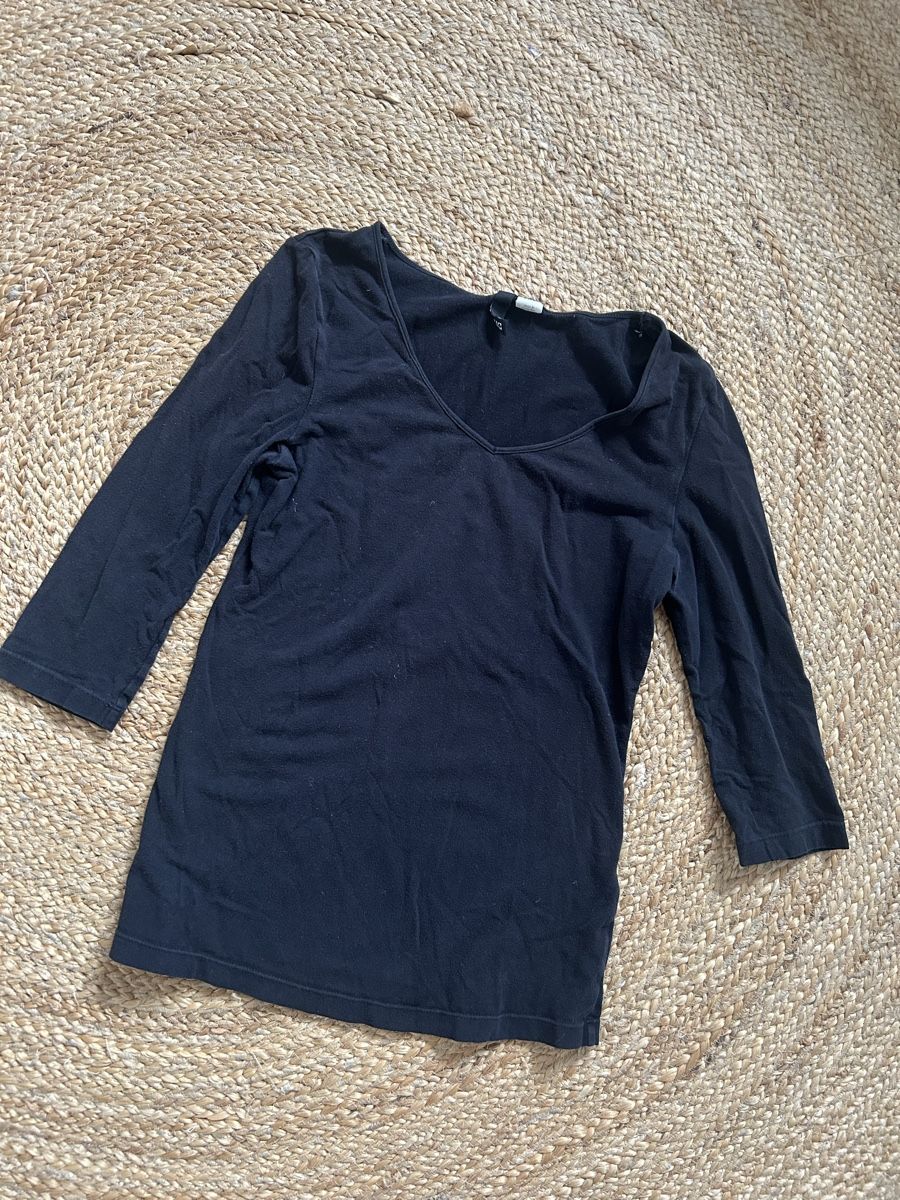 H&M Tops: Pull manches 3/4 noir – Gebraucht aus Bôle von sev_n85b