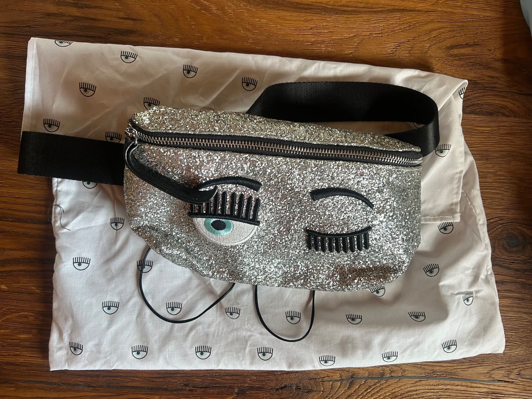 Borse da donna: Chiara Ferragni Bauchtasche – Usato da Bubikon venduto da sim_ch8608