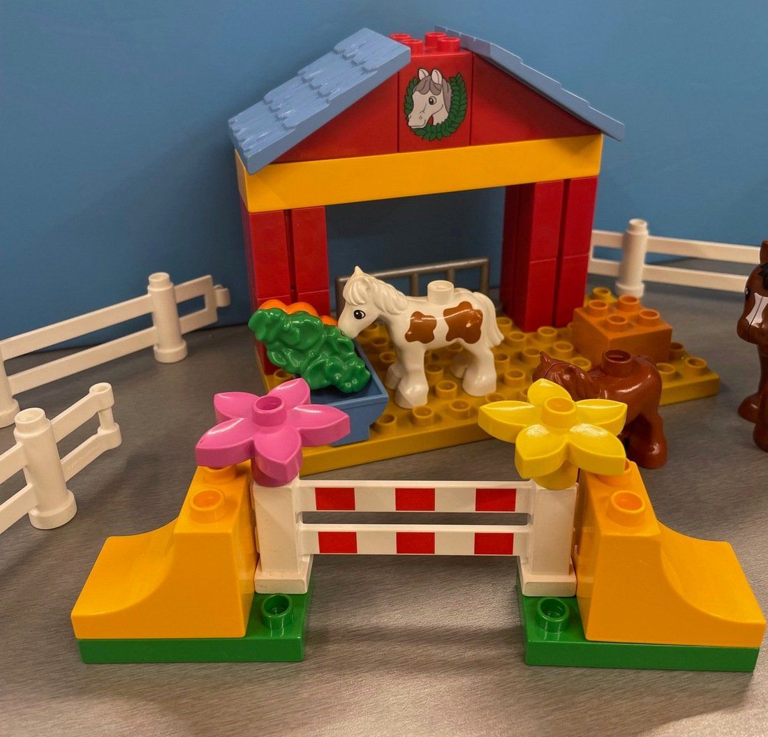 Spielzeuge: toller älterer Duplo Reitstall – Gebraucht aus Sirnach von sagrotin 3