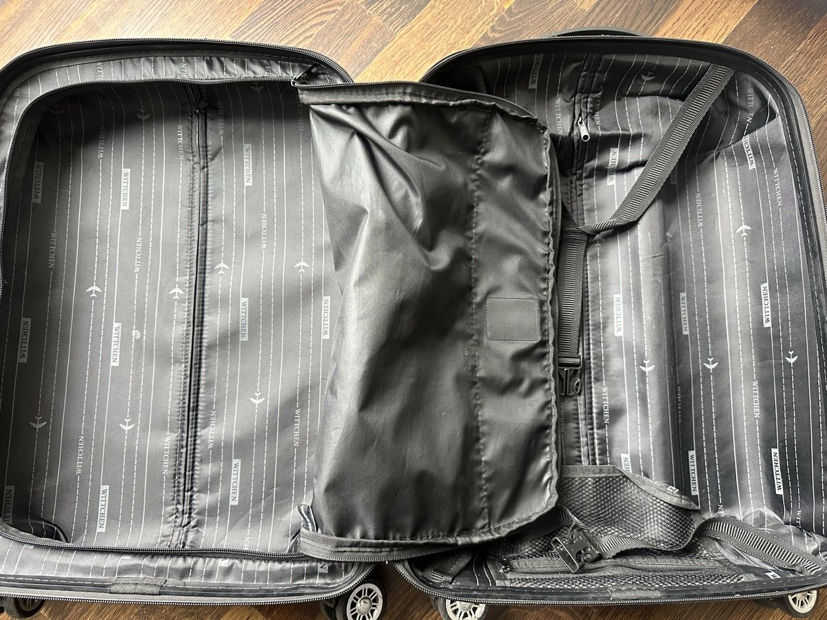 Valigie: Black cabin suitcase small hand luggage – Usato da Uster venduto da Monika_OB 2