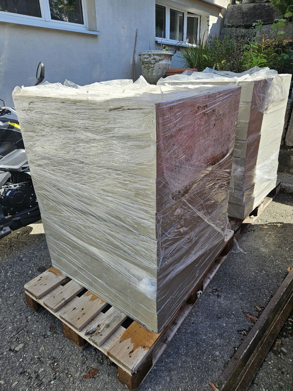 Bodenbeläge: Betonplatten – Neu (gemäss Beschreibung) aus Egnach von John6030 1
