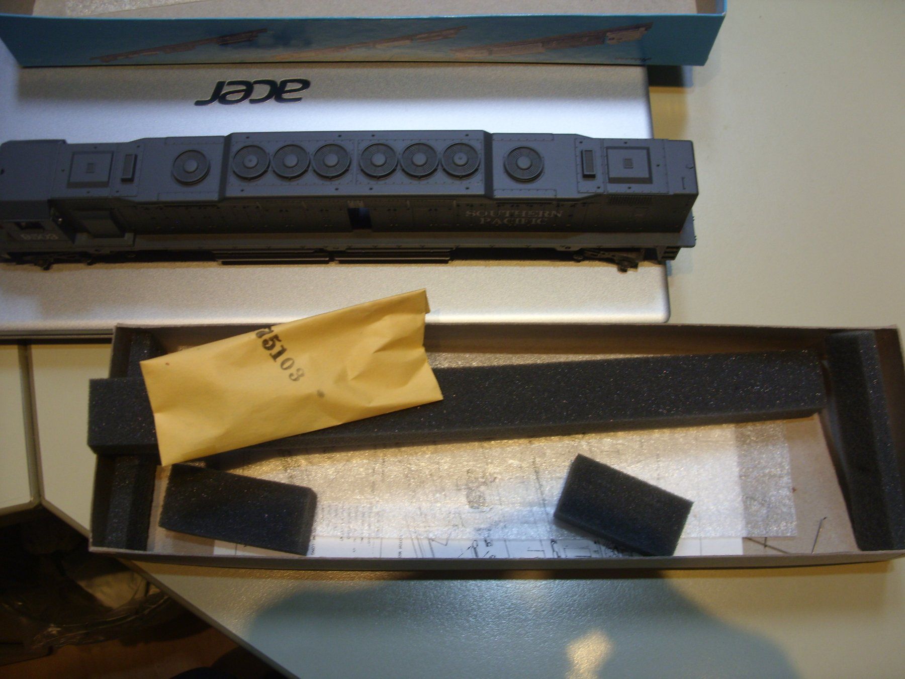 Athearn Modellini di ferrovie: Athearn H0  DD40 der UP  DC   Dummy – Usato da Untersiggenthal venduto da Gumel50 6