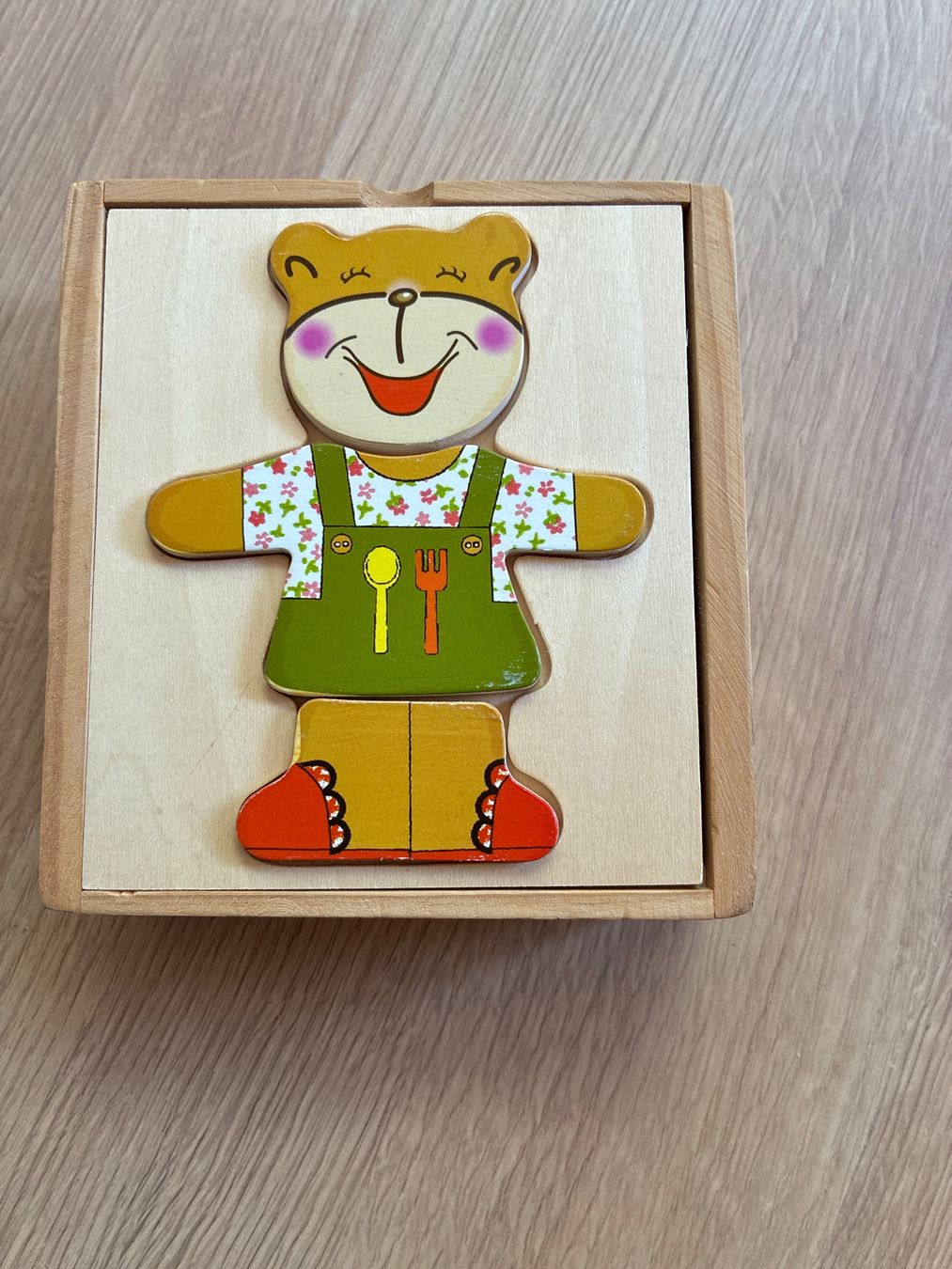 Eichhorn Puzzle: Anziehpuppe Holzpuzzle von Eichhorn – Usato da Eggenwil venduto da mic_b5l2