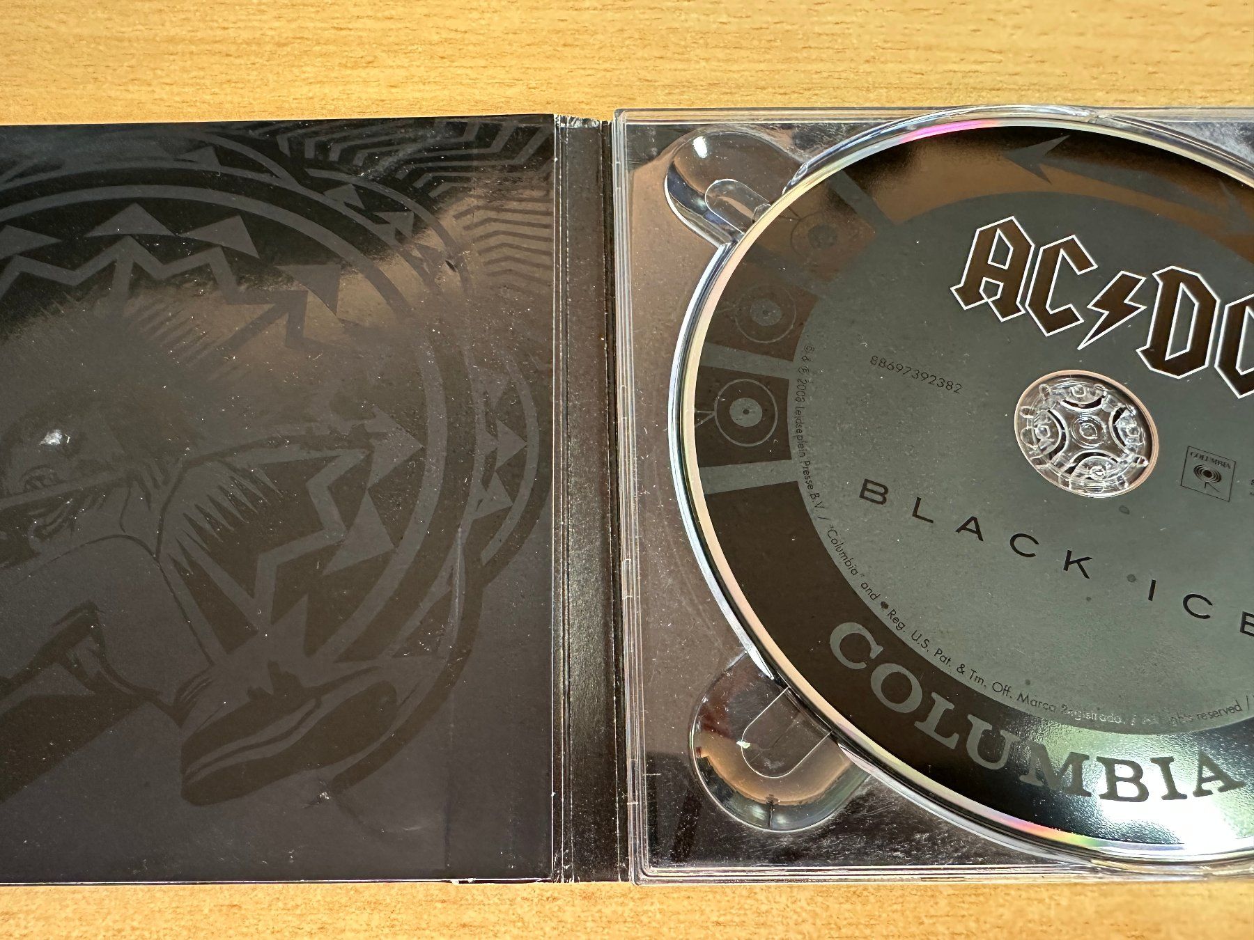CD: K0 AC/DC – Black Ice – Usato da Rikon im Tösstal venduto da Alpenmutz 2