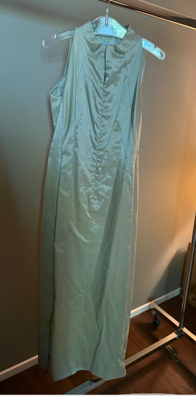 Vestiti: Des Innocents Kleid – Usato da Zürich venduto da inf_n82r