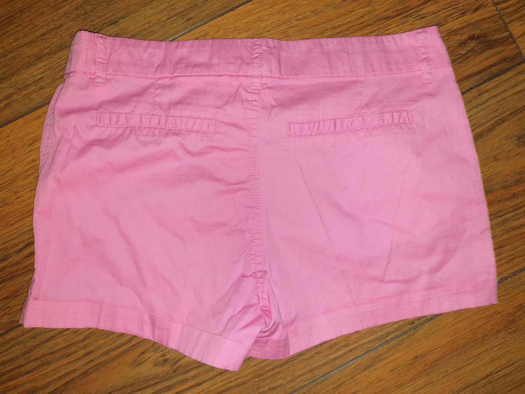 Pantaloni: Neuwertige Shorts Gr. 164 – Usato da Buchrain venduto da regenblume3 1