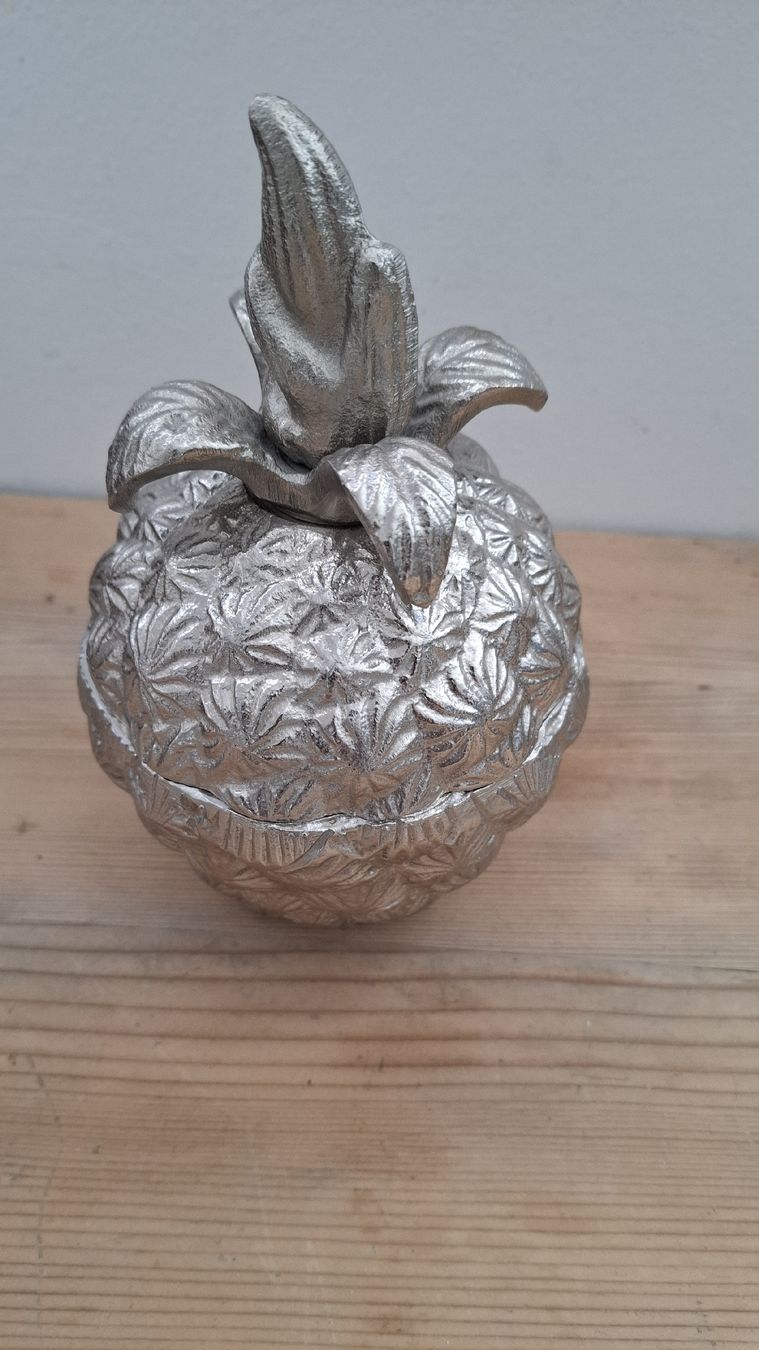 Tutte le decorazioni: Silberne, schwere  Ananas – Usato da Buochs venduto da regenbogen7365 1