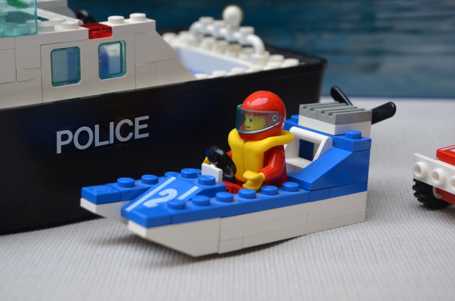 Lego Kit di costruzioni: LEGO 4010 Police + 6528 + 6508 – Usato da Collonges venduto da arashee 8