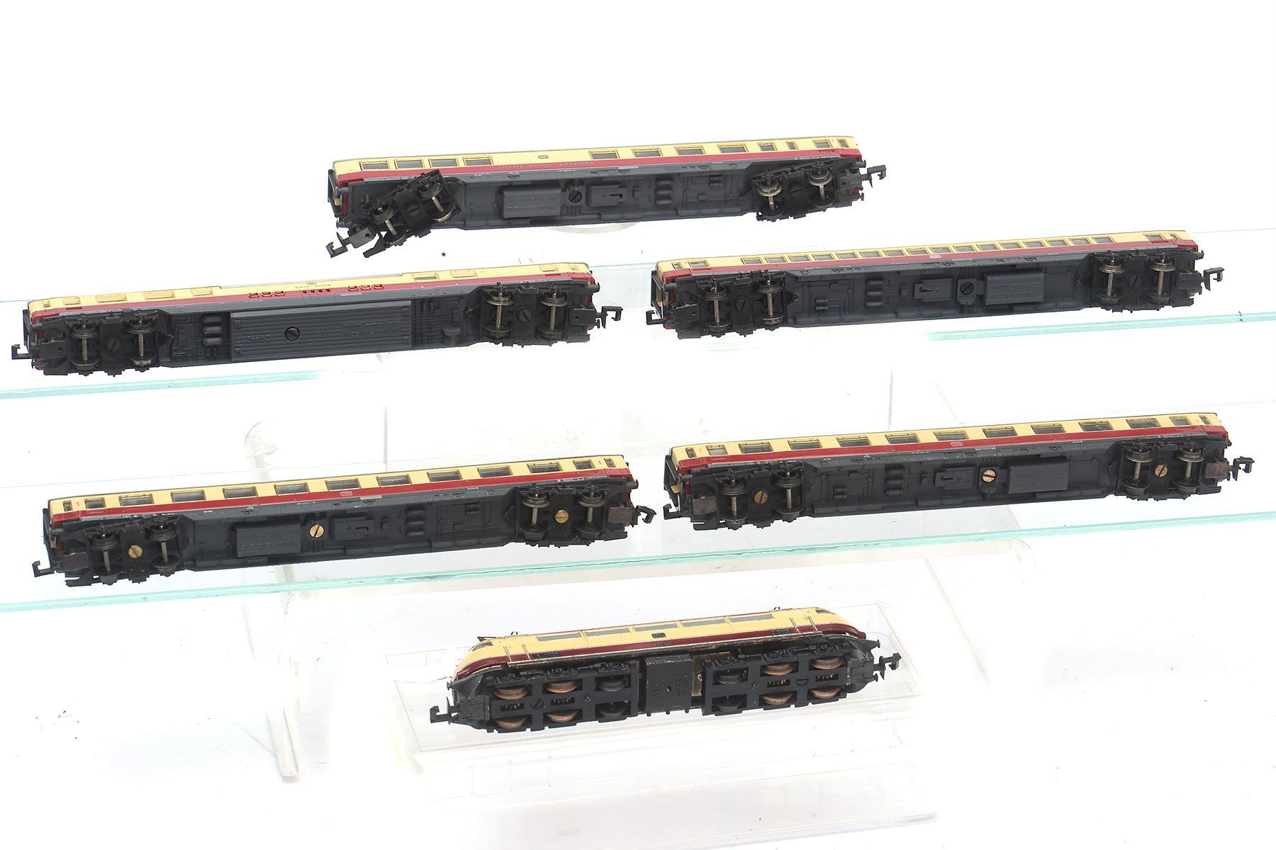 Trix Modellini di ferrovie: TRIX DB Lok E03 + 5 Arnold TEE Wagen Sp. N – Usato da Bubendorf venduto da zimmers_creativteam 1