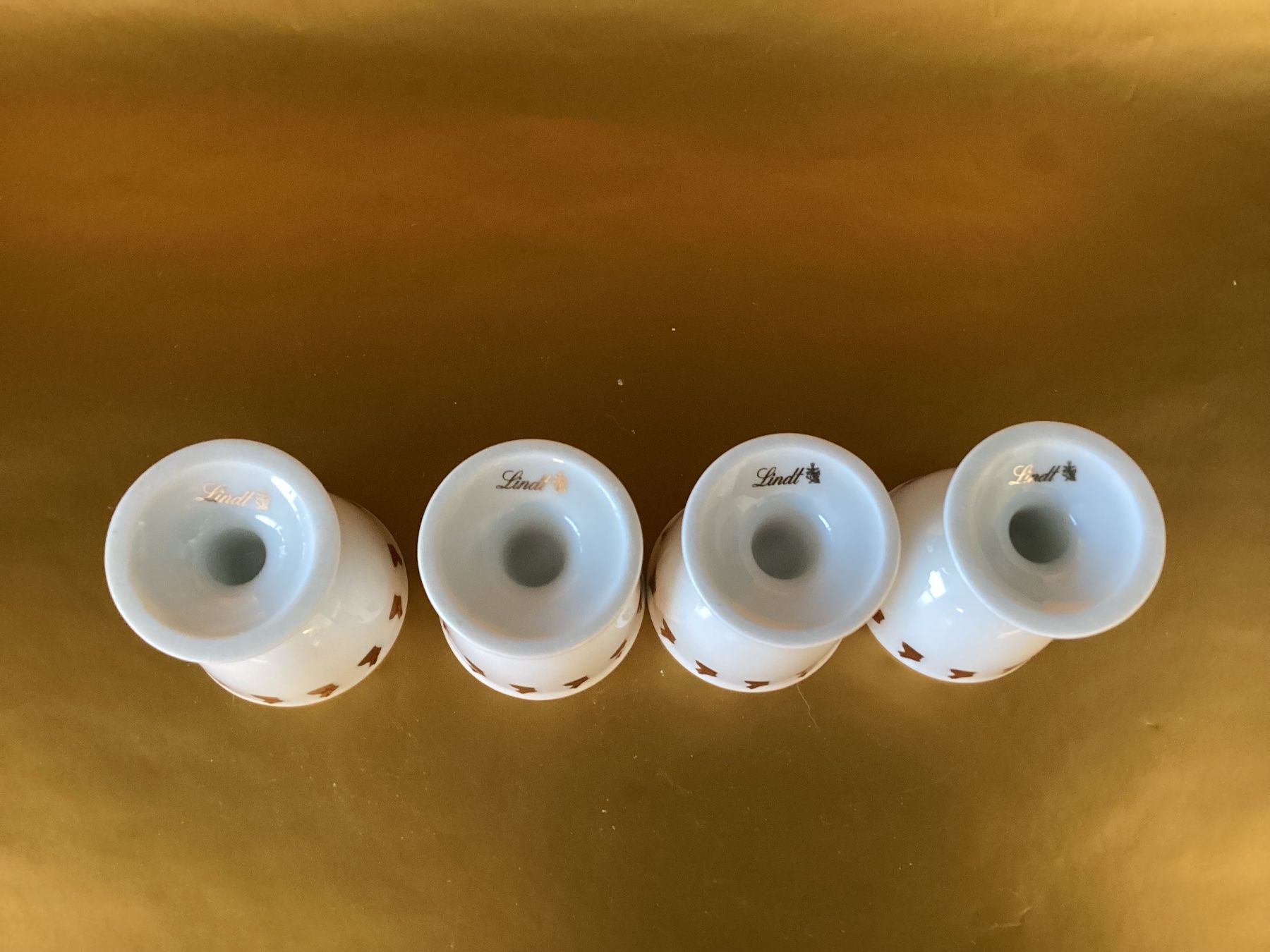 Altre Stoviglie: Lindt  / 4 Eierbecher und 1 Tasse – Usato da Beinwil am See venduto da kae_gh7c 3