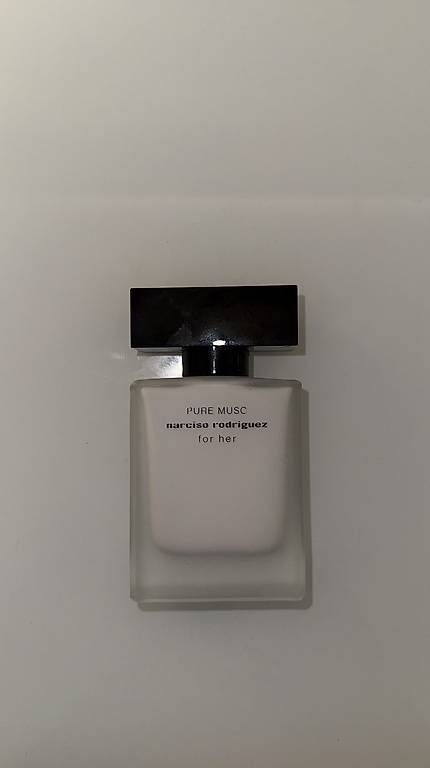 Parfums & Eau de Toilette: Narciso Rodriguez For Her Pure Musk – D'occasion à Effretikon par lil_vgd5