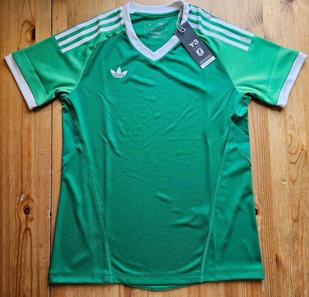 Sport T-Shirt adidas Damen NEU Gr. M (38-40) Bekleidung