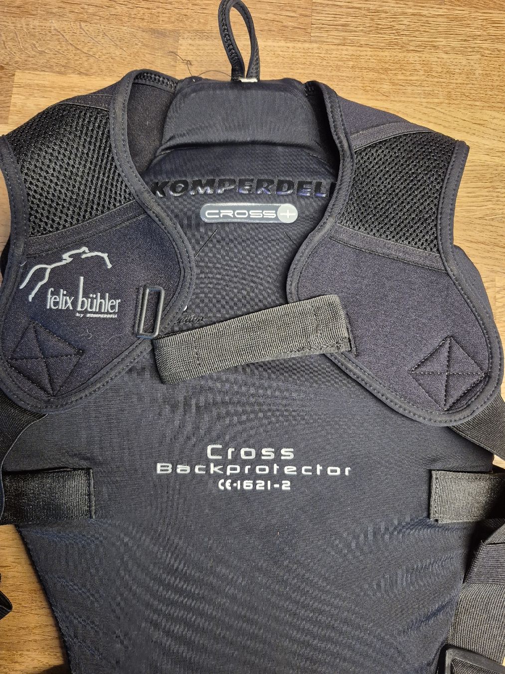 Komperdell Protections: Komperdell Cross Backprotector – D'occasion à Ziefen par Mallory43 1