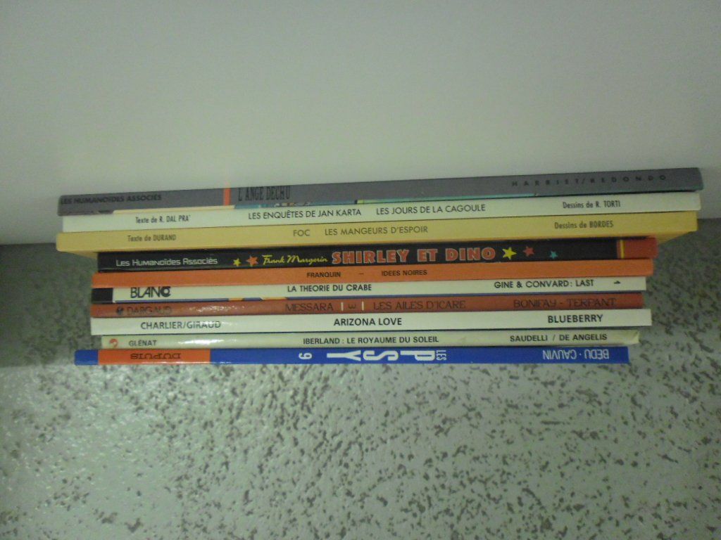 Fumetti: Lot de BD – Usato da Satigny venduto da monocle 7