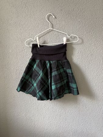 Jupe enfant à carreaux vert et noir taille unique