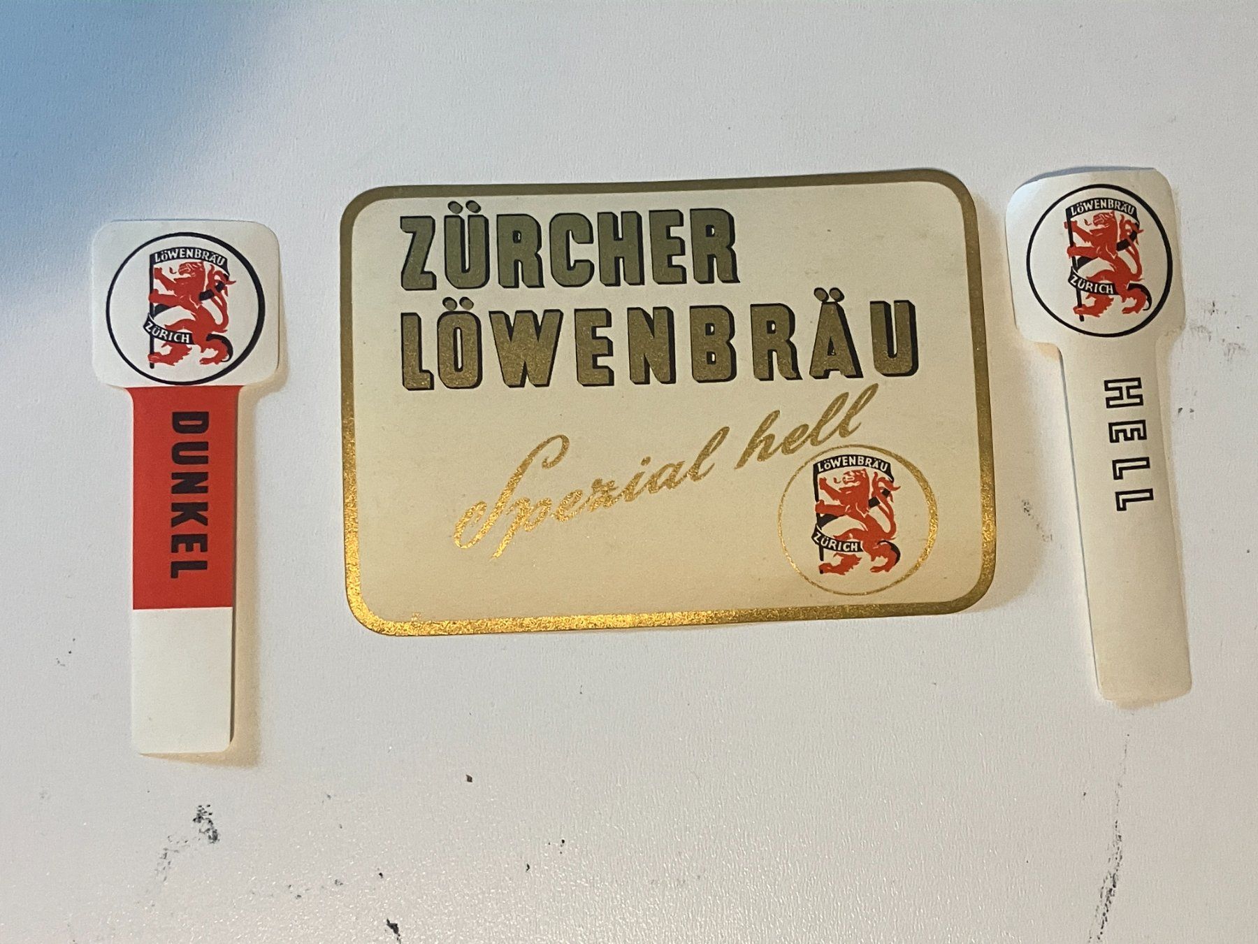 Sticker: Zürcher Löwenbräu Etiketten – Usato da Basel venduto da djwwpp
