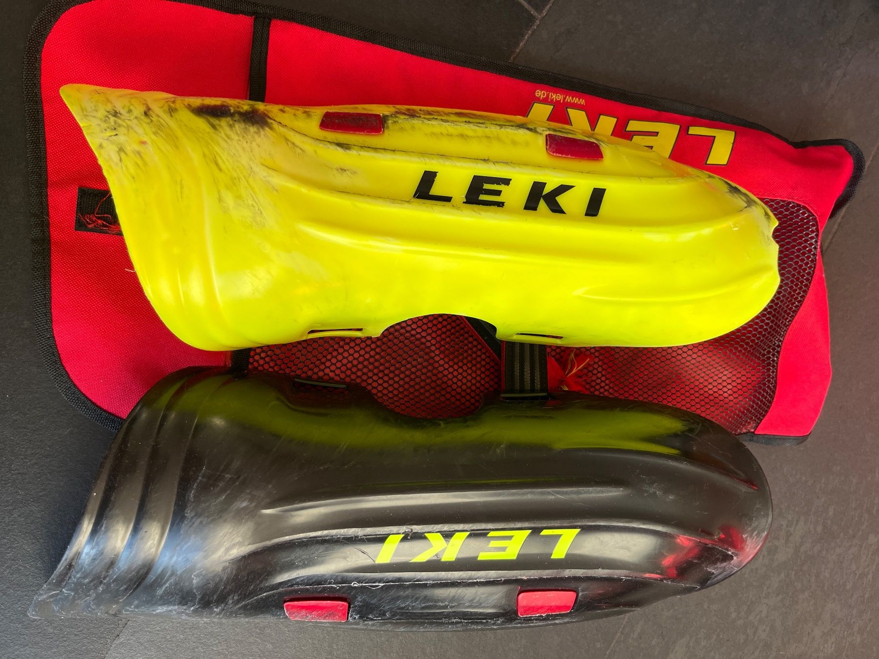 Leki Protezioni & Imbottiture: Leki Slalomschoner – Usato da Busswil BE venduto da bboe 1
