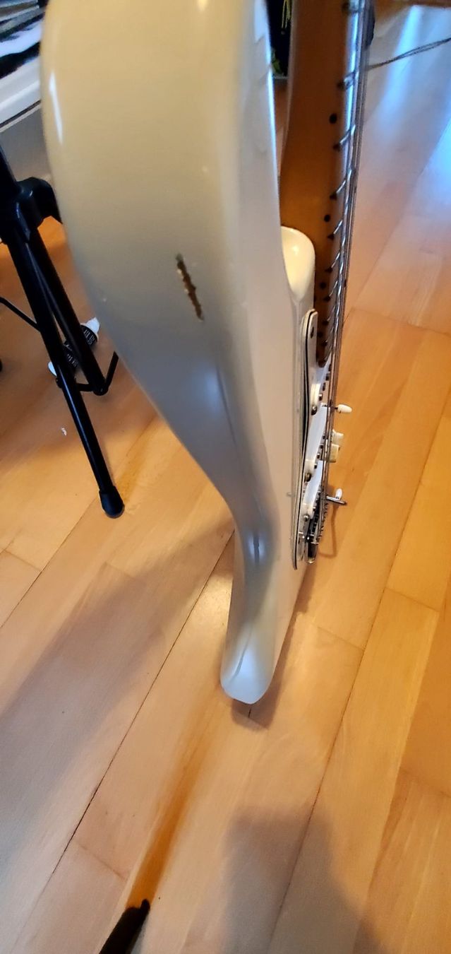 Fender Strumenti musicali: Fender Stratocaster Made in USA – Usato da Riehen venduto da Oray 7