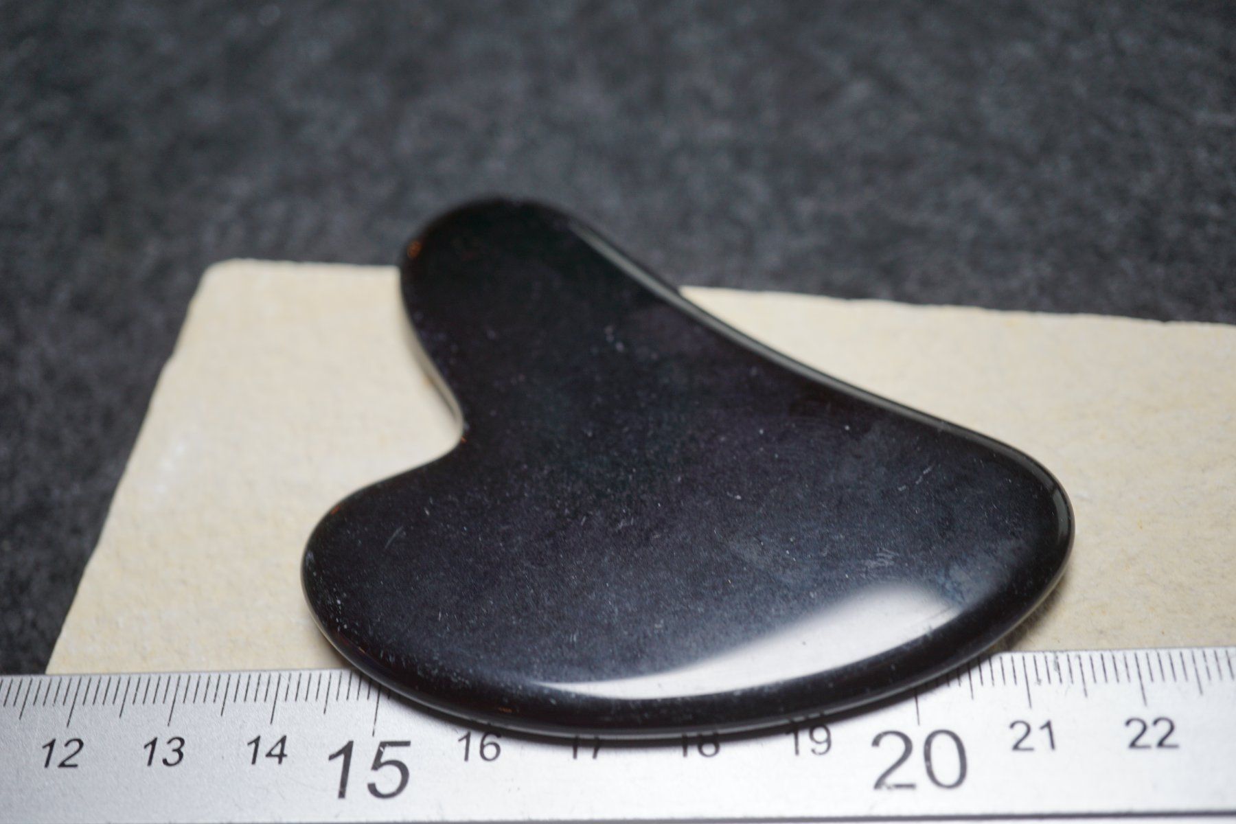 Minerali & Pietre curative: Gua Sha Massage-Stein Obsidian inkl porto – Nuovo e nell'imballaggio originale da Eschenbach SG venduto da topstone 1