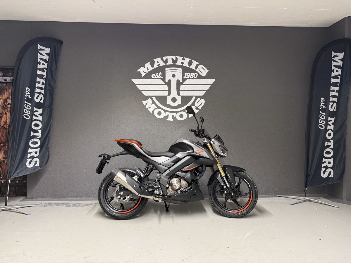 Strada: QJMOTOR SRK 125 S – Nuovo e nell'imballaggio originale da Pfungen venduto da RETRO_MOTORBIKES 2