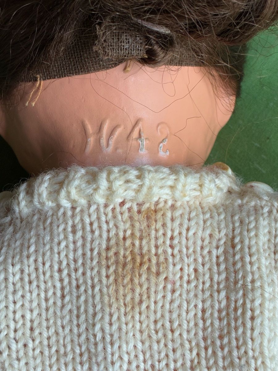 Bambole: Alte Puppe mit handgestrickter Kleidung – Usato da Ebnat-Kappel venduto da ponyhales 3