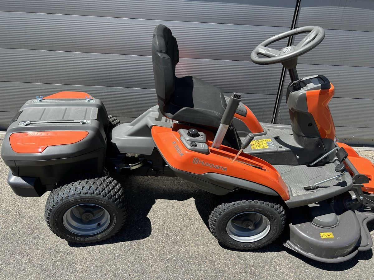 Husqvarna Tagliaerba: Husqvarna Akkurider 200iX – Nuovo (secondo la descrizione) da Rorschacherberg venduto da remoli16 2