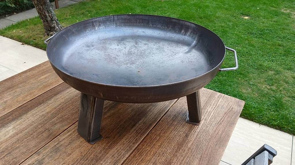 Bracieri: Feuerschale Bauhaus, Durchmesser 60cm – Usato da Heitenried venduto da 560sec