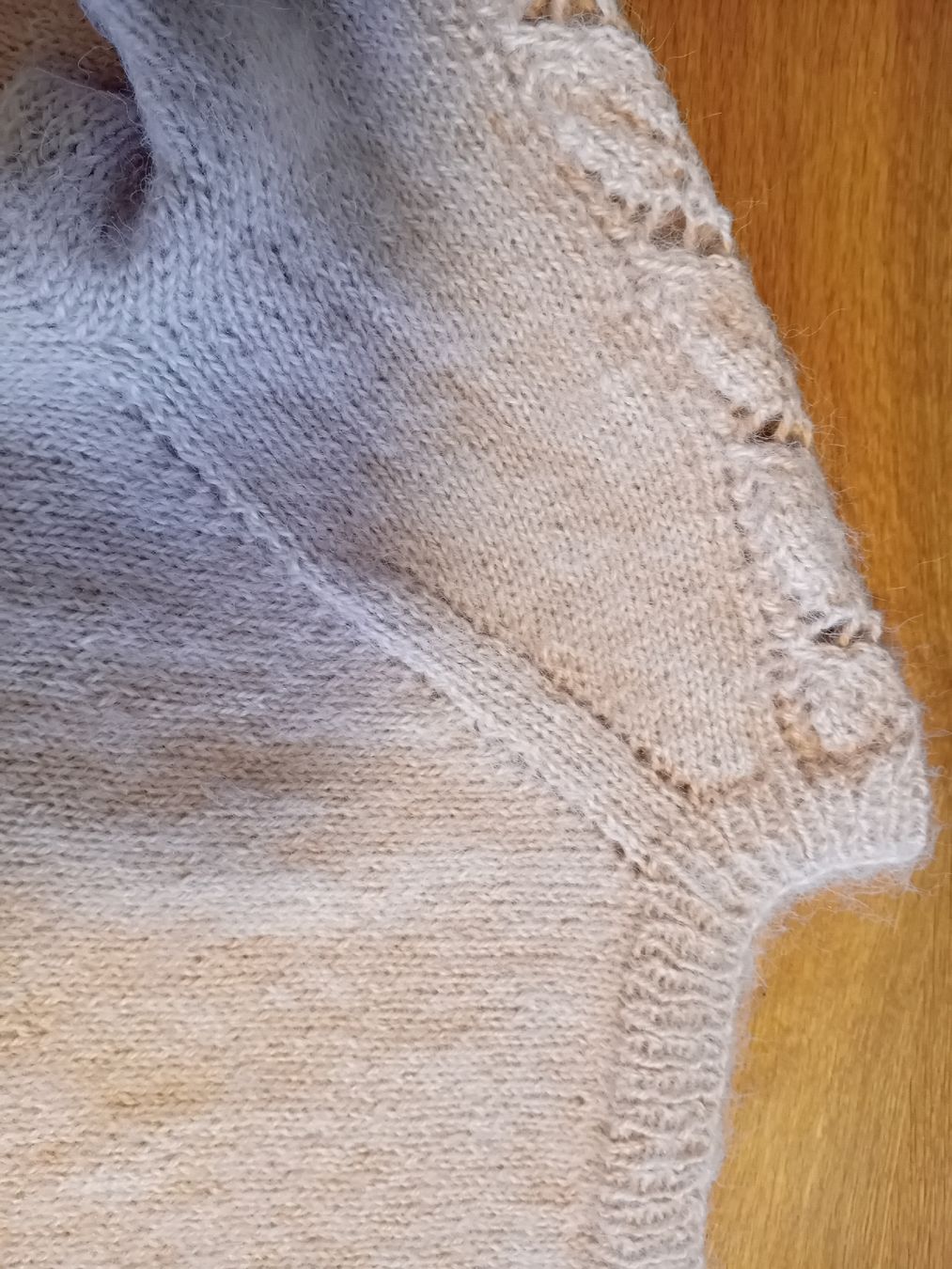 Maglioni & Felpe: Katia Soft Gratté Pullover, handgestrickt, Grösse 36-38 – Nuovo e nell'imballaggio originale da Burgdorf venduto da carodesign1 1