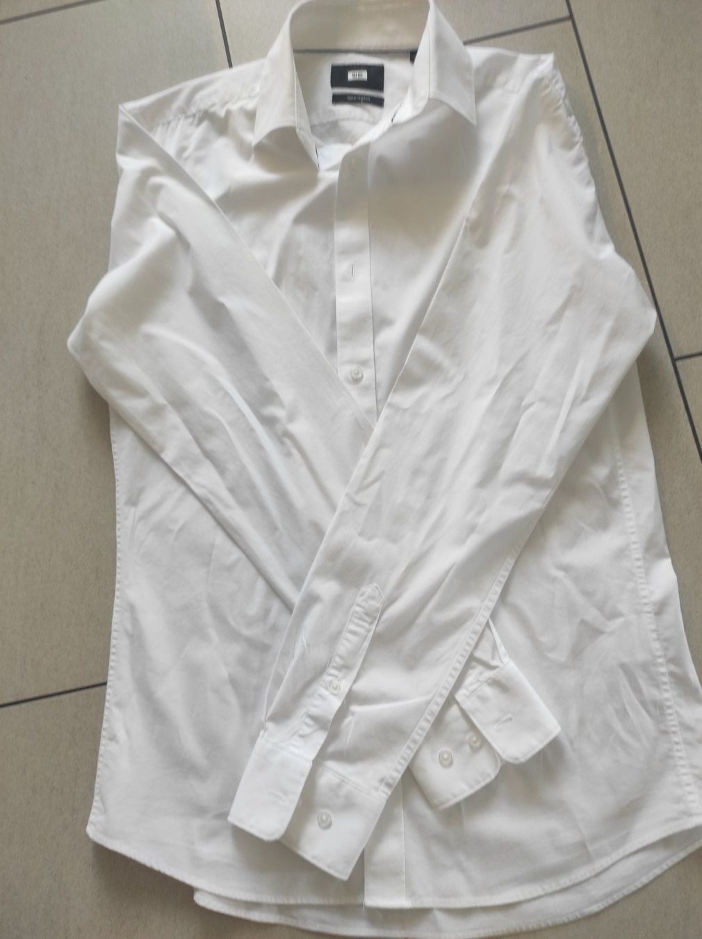 We Hemden, T-Shirts & Polos: Jungen  weisses Hemd, XS, von WE – Gebraucht aus Rupperswil von Tynna