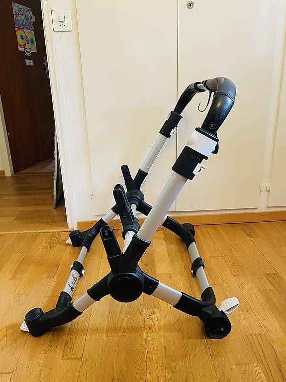 Poussette: Châssis Bugaboo Donkey 3  – D'occasion à Genève par Alamirk 3
