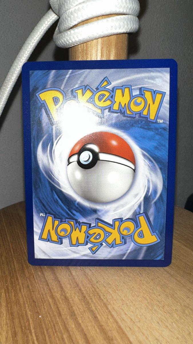 Pokémon Carte collezionabili: POKÉMON / Shiny Grookey – Usato da Herzogenbuchsee venduto da TCG-High-Quality 4