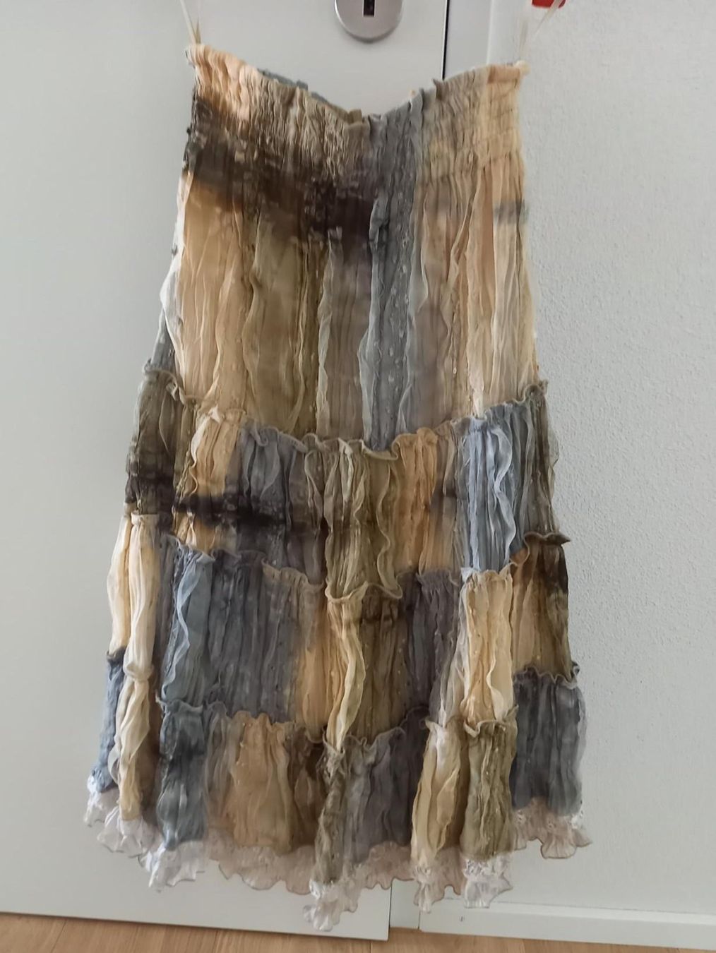 Vestiti & Gonne: Rock – Usato da Kaltbrunn venduto da Koschka75